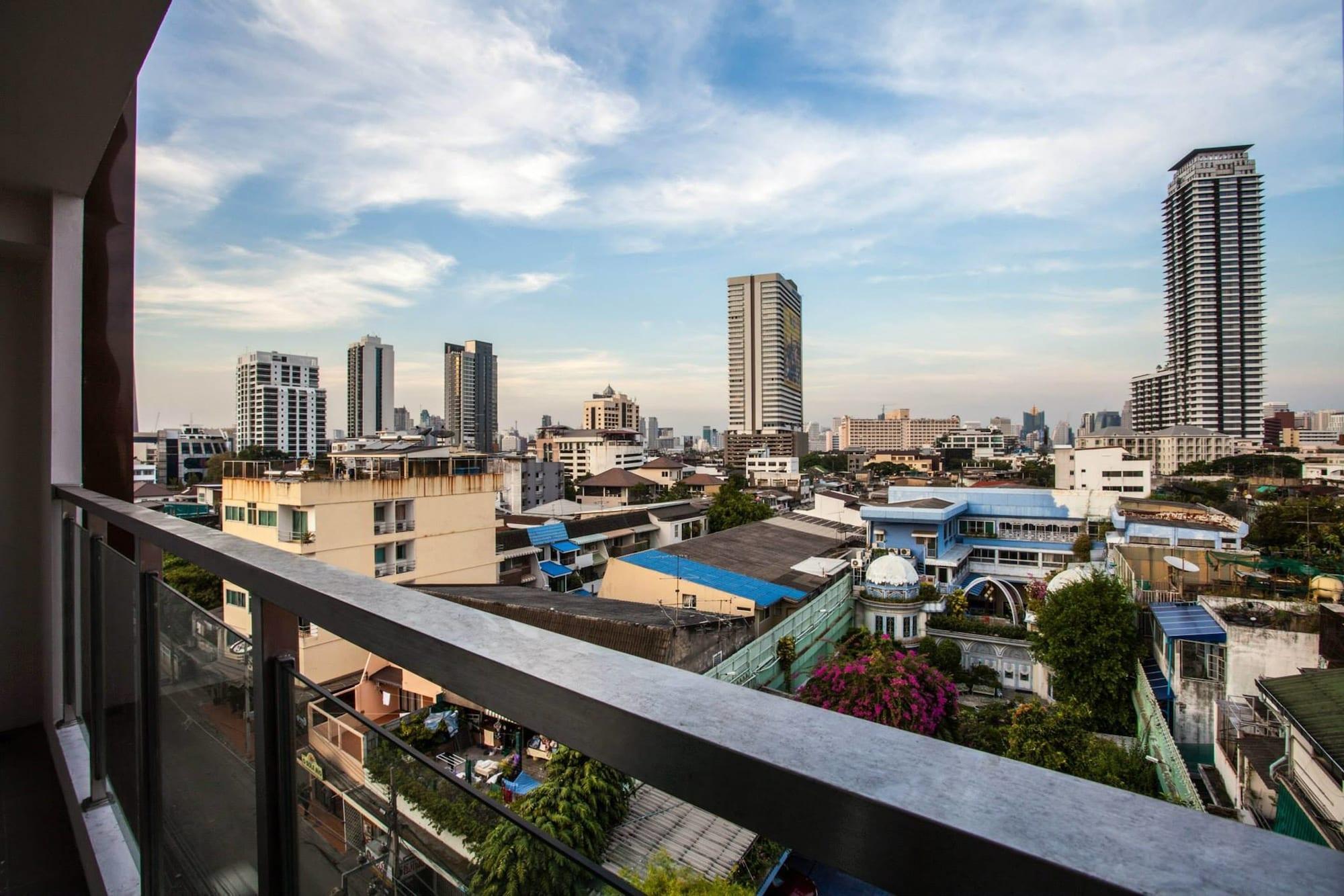 The Aim Sathorn Hotel Bangkok Exterior foto