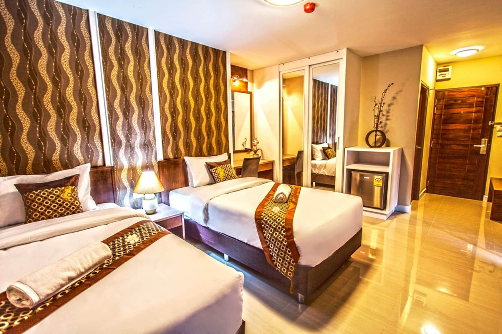 The Aim Sathorn Hotel Bangkok Exterior foto