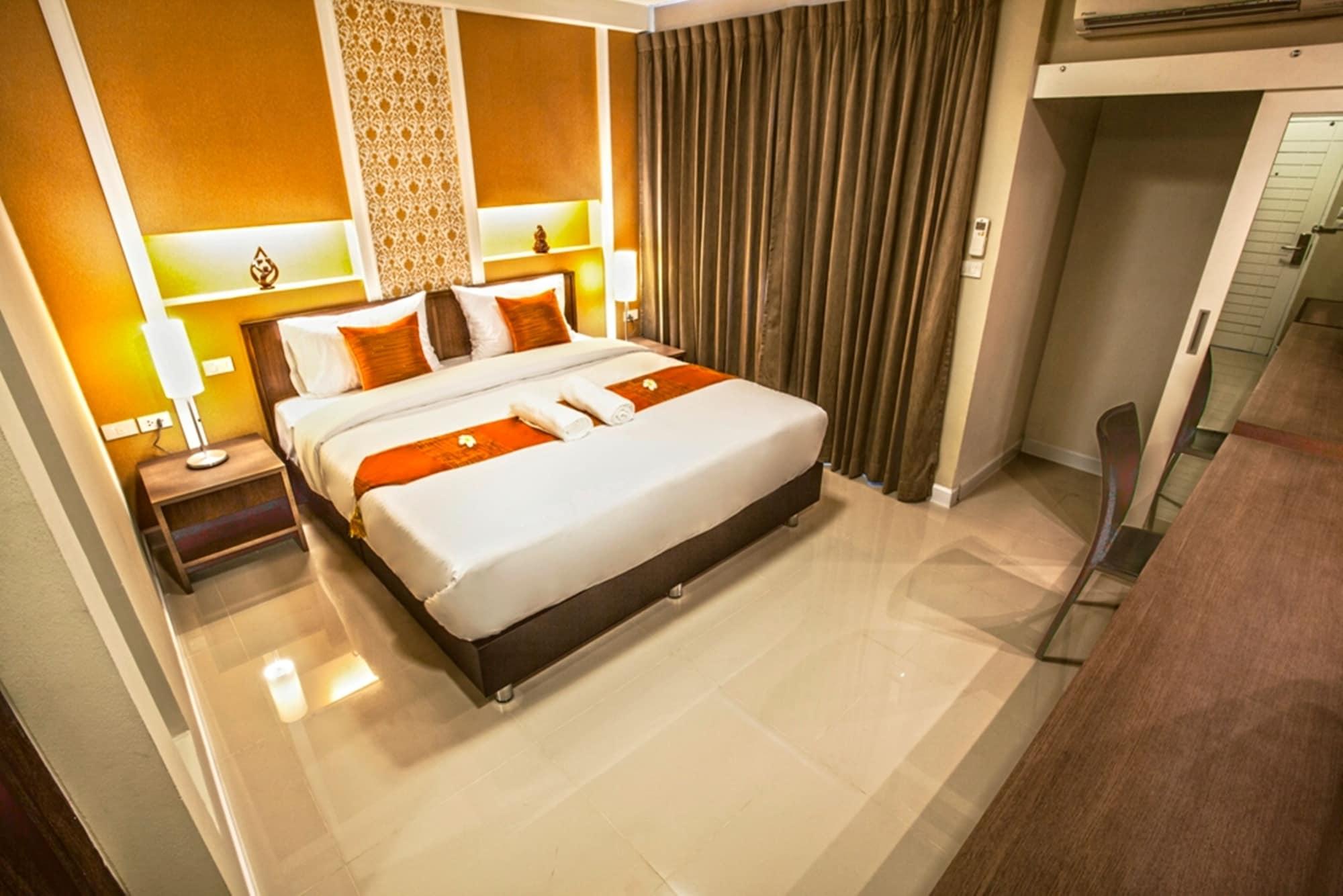 The Aim Sathorn Hotel Bangkok Exterior foto