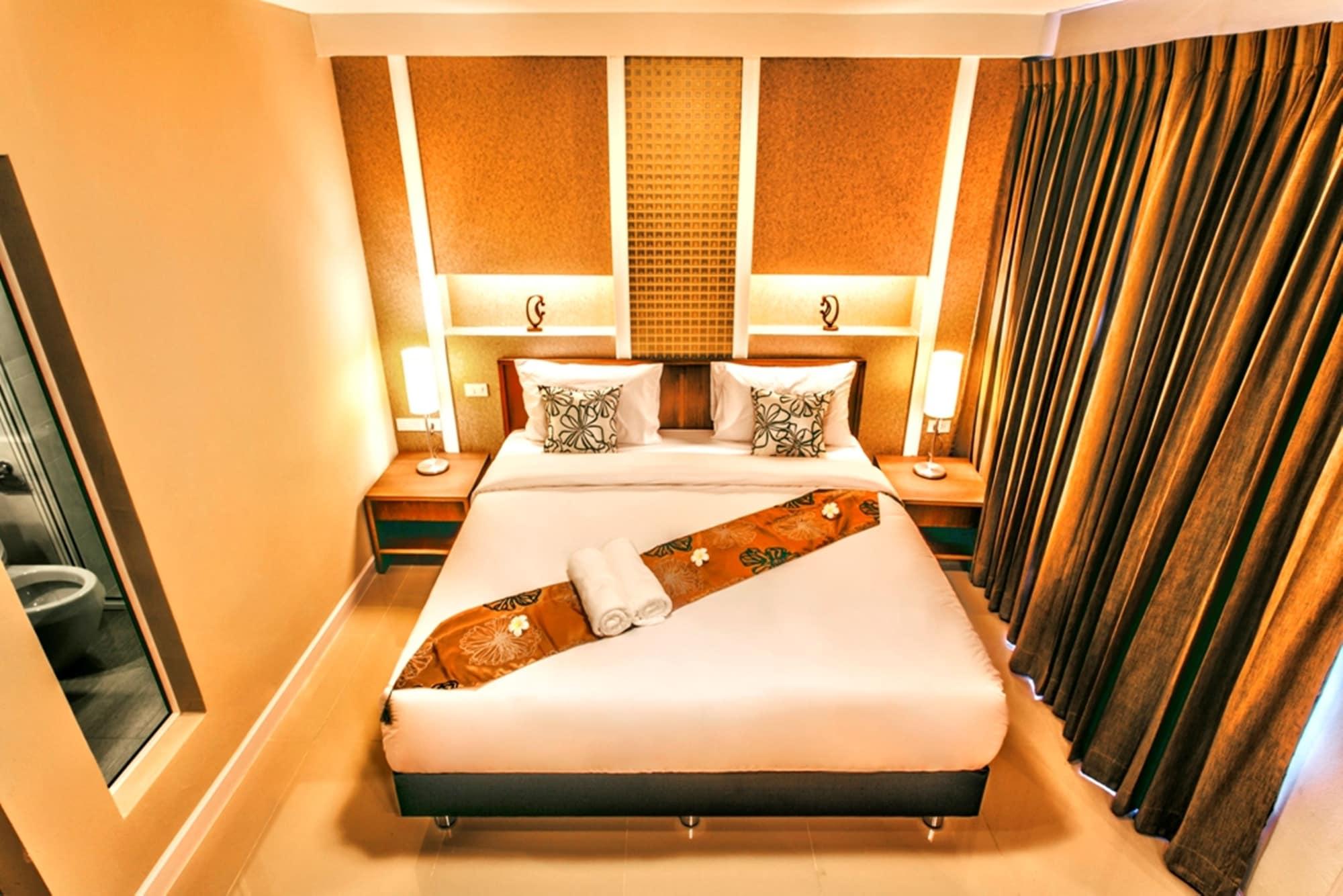 The Aim Sathorn Hotel Bangkok Exterior foto
