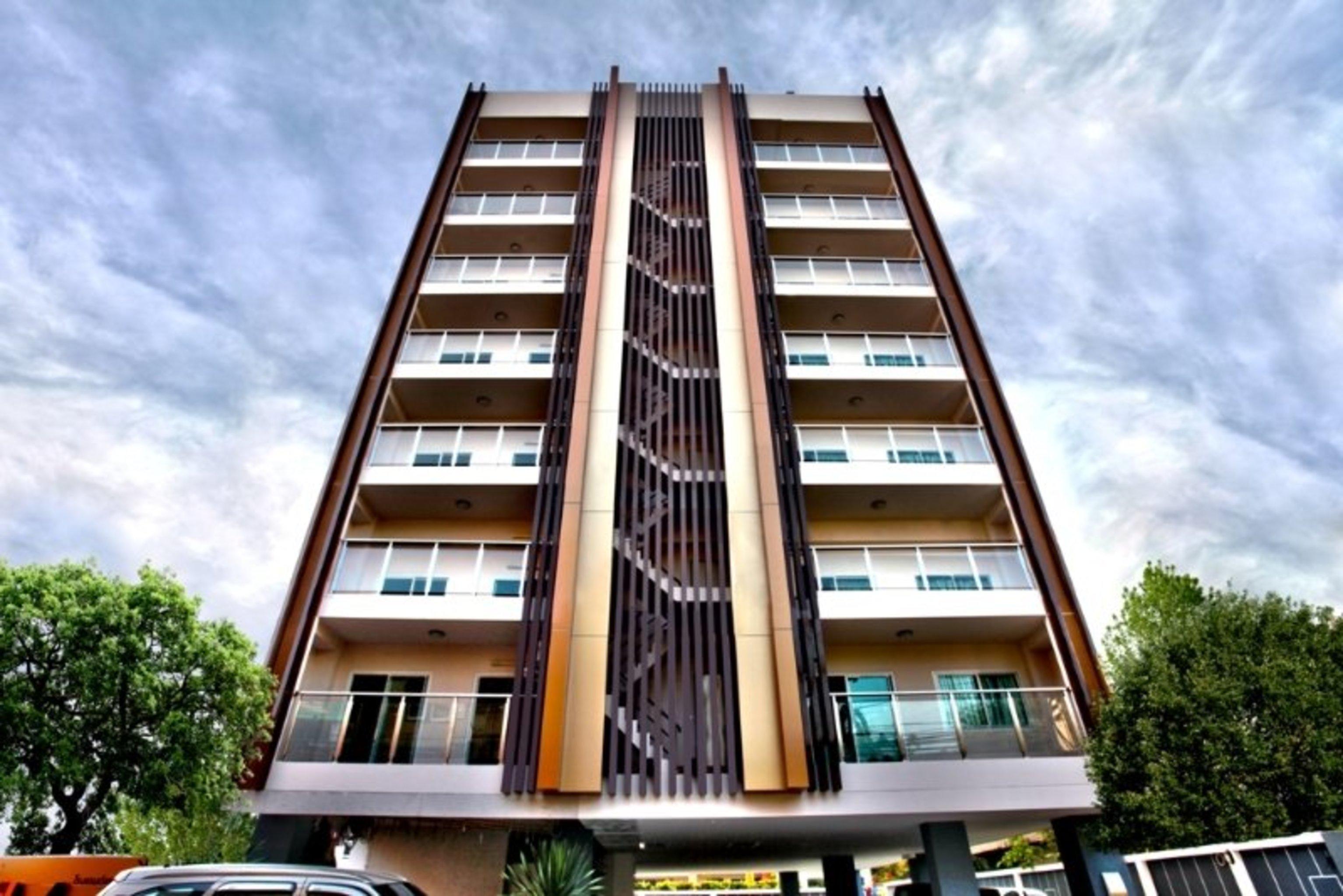The Aim Sathorn Hotel Bangkok Exterior foto