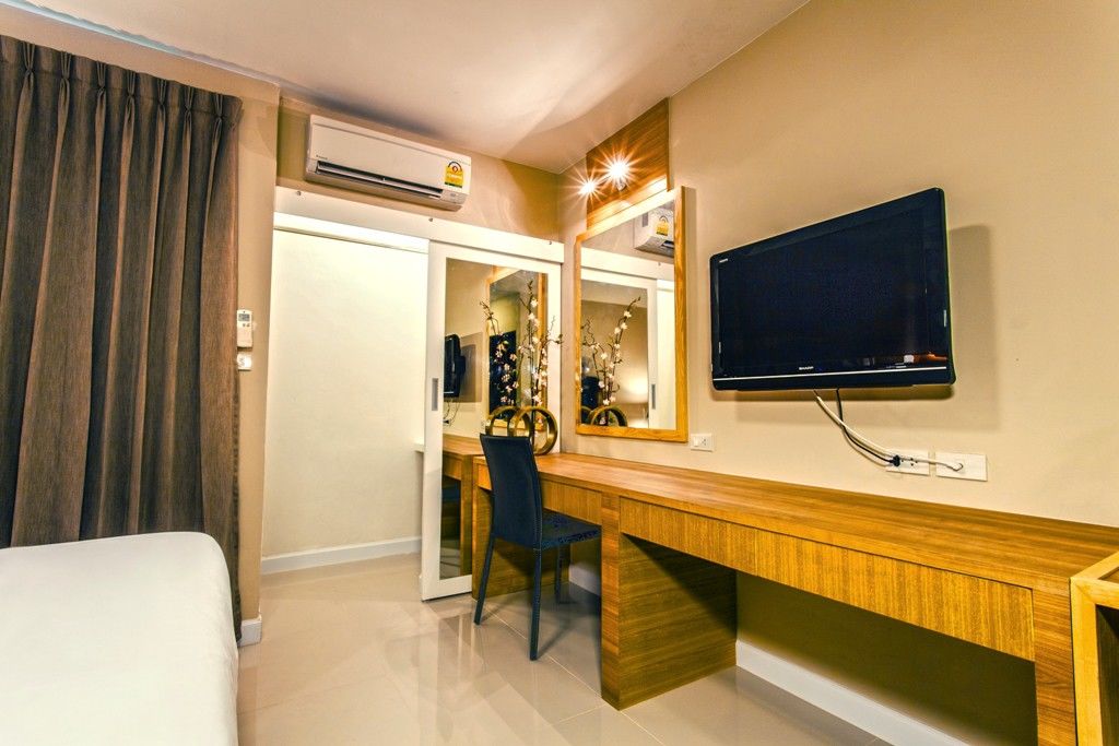 The Aim Sathorn Hotel Bangkok Exterior foto
