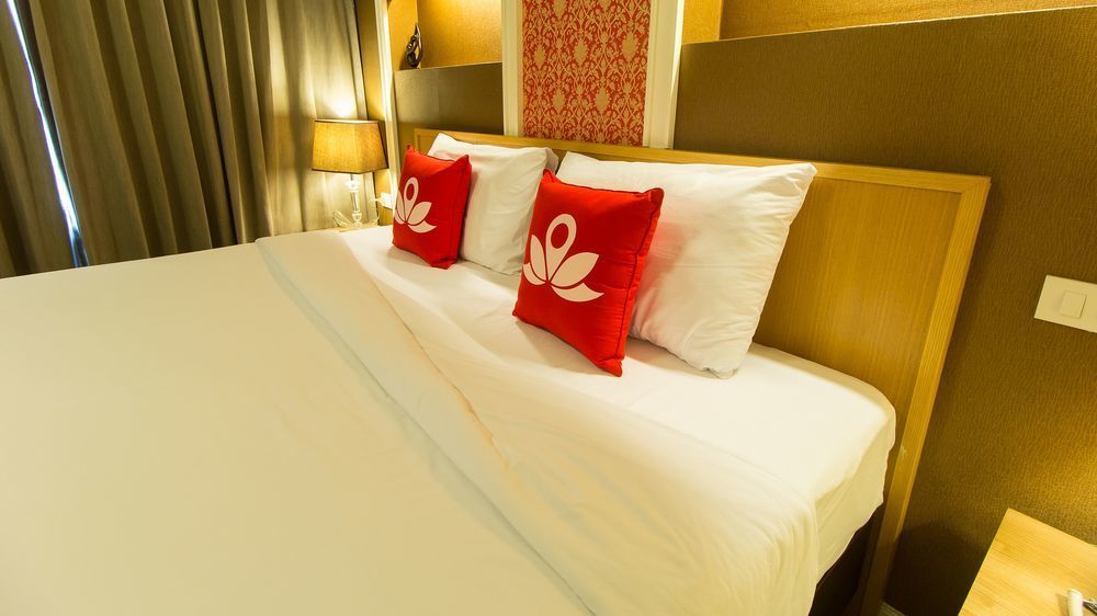 The Aim Sathorn Hotel Bangkok Exterior foto